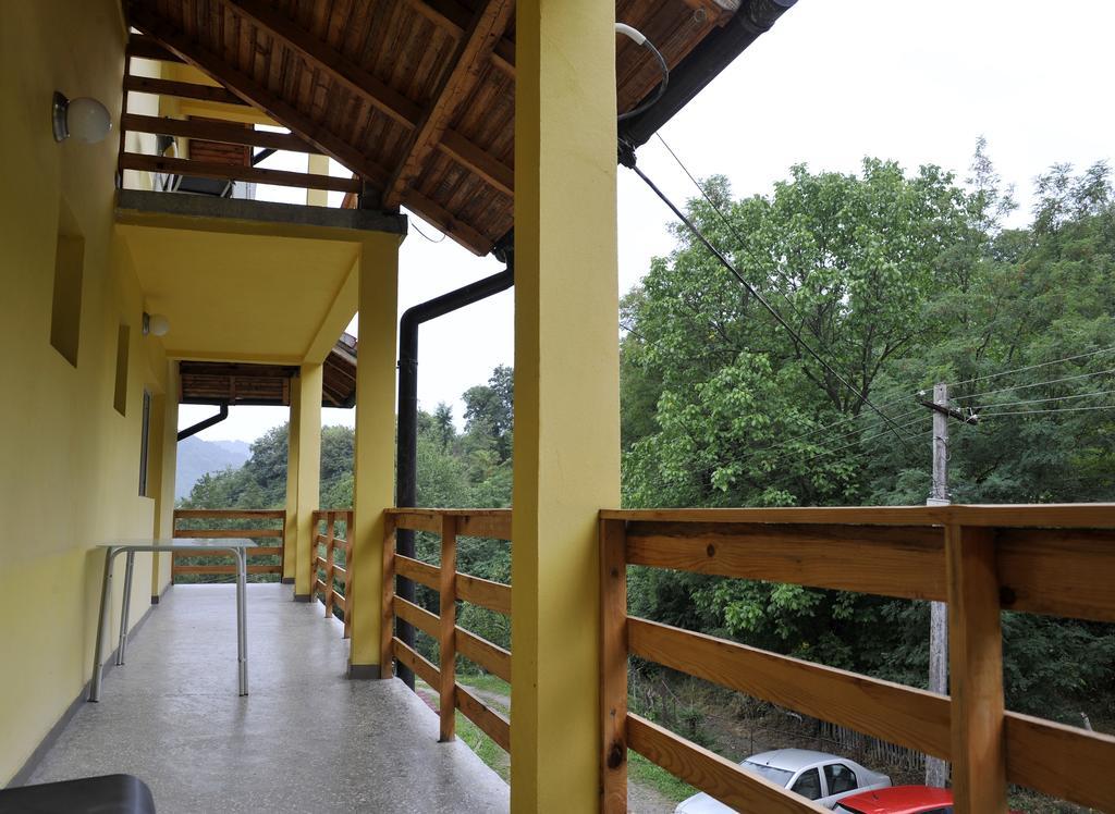 Pensiunea Tiuta Hotel Corbeni Exterior photo
