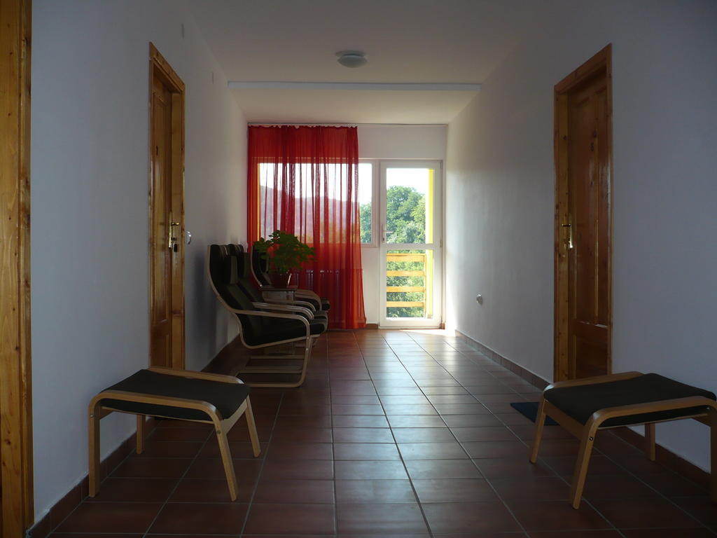 Pensiunea Tiuta Hotel Corbeni Exterior photo